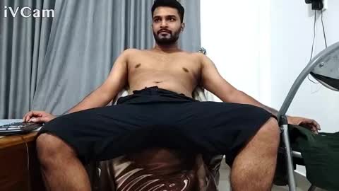 Snapshot of spicybuoy chatting on December 7, 12:24 pm spicybuoy online show from December 7, 12:24 pm