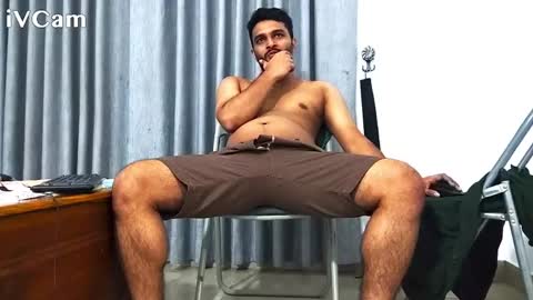 Snapshot of spicybuoy chatting on December 12, 5:37 pm spicybuoy online show from December 12, 5:37 pm