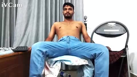 Snapshot of spicybuoy chatting on January 1, 2:31 pm spicybuoy online show from January 1, 2:31 pm