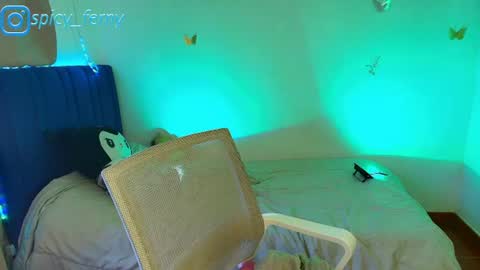 Snapshot of spicyferny chatting on July 24, 9:02 pm Fernanda online show from July 24, 9:02 pm