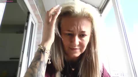 Alicia online show from February 19, 9:27 am