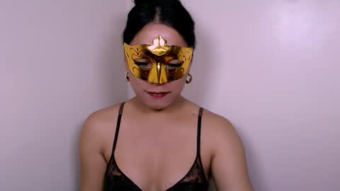 spicyhotchicks online show from January 17, 11:41 pm