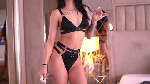 spicyleyla online show from April 28, 8:52 am