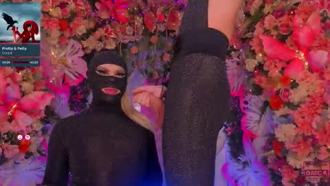  Alison  Sharon  online show from March 21, 8:19 am