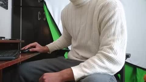 Marco. When Im offline you can view premium content in bio online show from November 25, 10:04 am