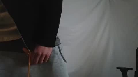 Marco. When Im offline you can view premium content in bio online show from December 2, 9:03 am