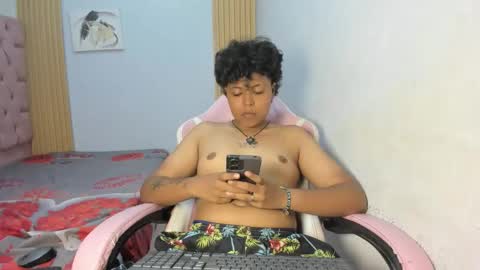 spiderdann_01 online show from March 5, 2:18 am