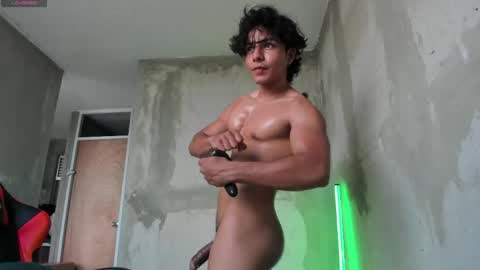 Snapshot of spideychill chatting on April 19, 11:09 am spideychill online show from April 19, 11:09 am
