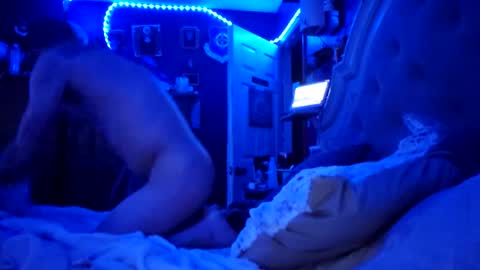 Lil blue devil online show from December 31, 1:52 pm