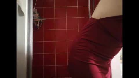 ellie online show from December 20, 10:17 pm