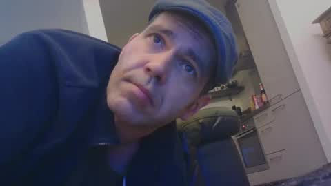 spliffray online show from December 5, 2:33 pm