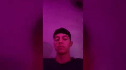 Snapshot of splurge21 chatting on July 1, 4:40 pm splurge21 online show from July 1, 4:40 pm