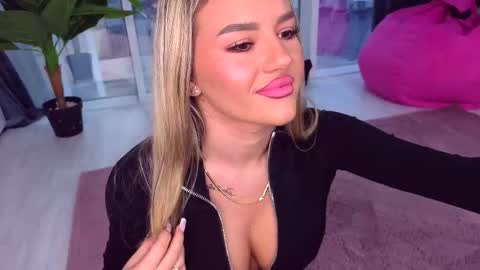 Anna online show from November 28, 12:08 pm