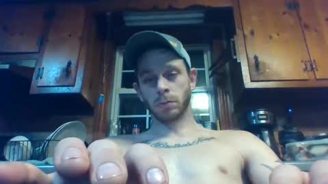 Snapshot of spotlight19955 chatting on December 4, 4:32 am TN stuf online show from December 4, 4:32 am