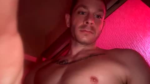 Snapshot of spotlight19955 chatting on January 2, 9:54 am TN stuf online show from January 2, 9:54 am