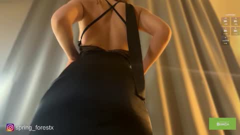 Lilly  online Monday - Friday ask time in pm online show from December 17, 4:02 pm