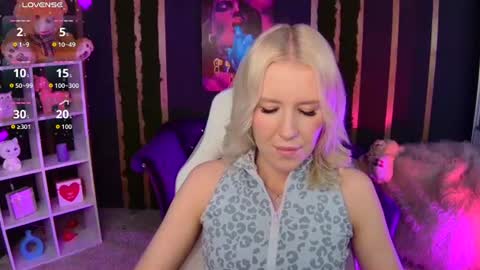 Snapshot of springajara chatting on June 13, 1:20 pm Vetta online show from June 13, 1:20 pm