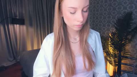 Snapshot of springsechler chatting on March 2, 2:24 pm Amy online show from March 2, 2:24 pm