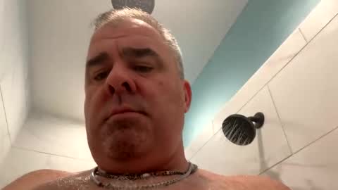 sprtsnut33 online show from December 22, 6:05 pm