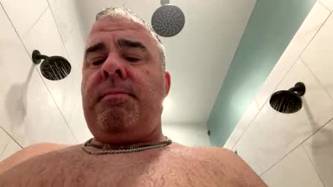 sprtsnut33 online show from April 13, 3:17 pm