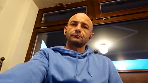 Snapshot of spy_my_life chatting on May 16, 7:01 pm spy_my_life online show from May 16, 7:01 pm