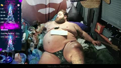 Your Pal Squeaks online show from December 6, 10:30 pm