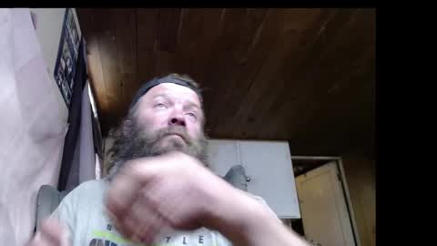 Snapshot of squegly chatting on April 21, 9:06 pm Bryan online show from April 21, 9:06 pm