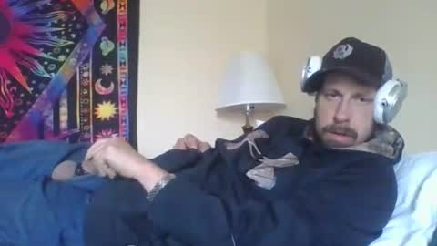 squirrelshoe99 online show from May 6, 8:14 pm