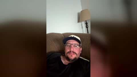 Snapshot of squirrlycock1 chatting on May 19, 3:46 am squirrlycock1 online show from May 19, 3:46 am