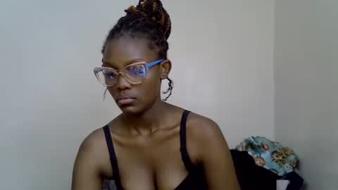 Tashy online show from October 1, 8:48 pm