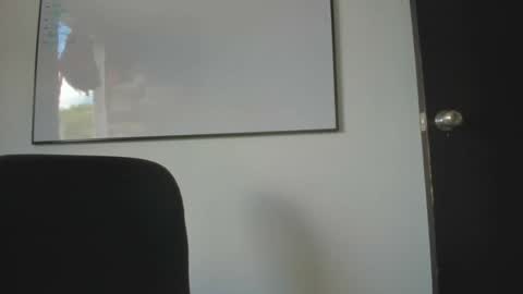 Snapshot of squirttati33 chatting on October 2, 2:46 pm Tati online show from October 2, 2:46 pm