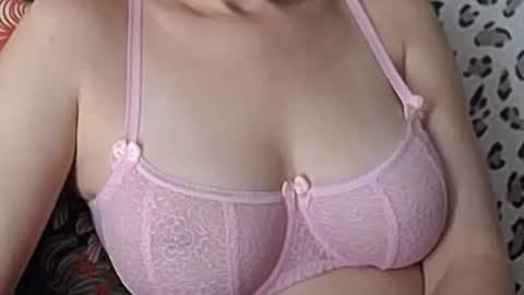 Snapshot of squirtyeleanor chatting on July 16, 9:59 am SquirtyEleanor online show from July 16, 9:59 am