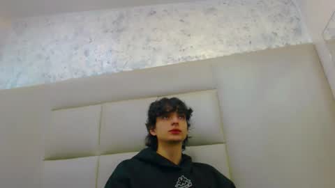 ethan online show from February 8, 1:47 pm