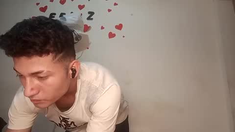 Snapshot of sradicto chatting on September 12, 2:55 am Flacofitxx online show from September 12, 2:55 am