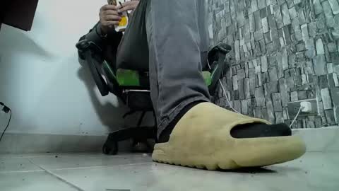 sr master cum its my old account online show from January 16, 8:00 am