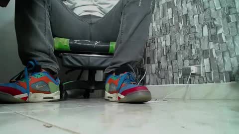 sr master cum its my old account online show from January 19, 6:53 am