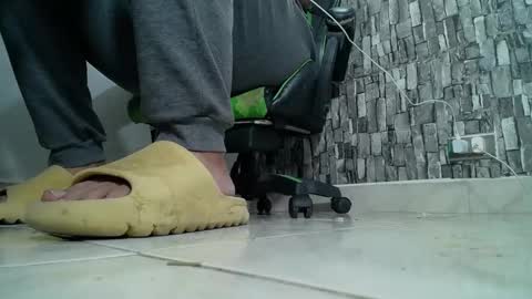 sr master cum its my old account online show from February 20, 2:07 am