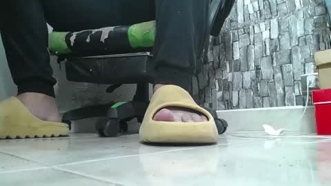 sr master cum its my old account online show from October 9, 2:42 am