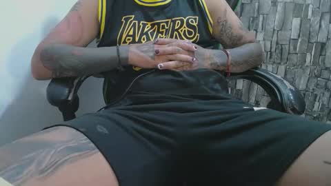 Snapshot of srfindomfeet_ chatting on March 3, 1:45 am sr master cum its my old account online show from March 3, 1:45 am