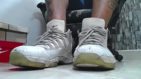 sr master cum its my old account online show from April 7, 12:33 am