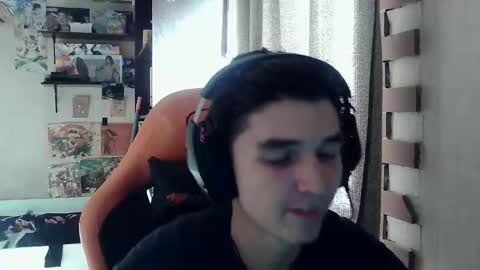 Snapshot of srikovnikita chatting on November 3, 8:37 am Small Boy online show from November 3, 8:37 am