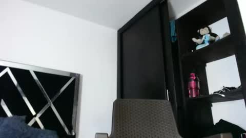 Srta. Fox online show from February 11, 1:05 pm