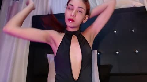 Snapshot of srta_luciana chatting on April 28, 11:59 am . . online show from April 28, 11:59 am