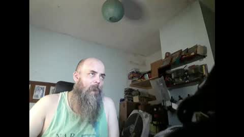Snapshot of ss_overkill chatting on February 4, 1:00 am ss_overkill online show from February 4, 1:00 am