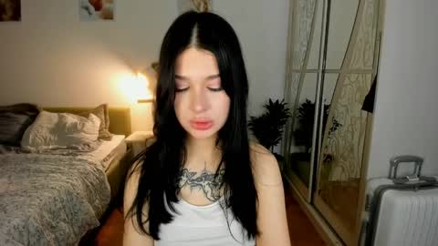Snapshot of ssash1mii chatting on June 8, 9:04 pm Hey guys i miss you so much online show from June 8, 9:04 pm
