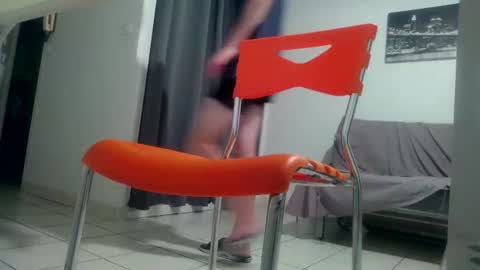 Snapshot of ssenzo chatting on July 26, 8:27 pm ssenzo online show from July 26, 8:27 pm