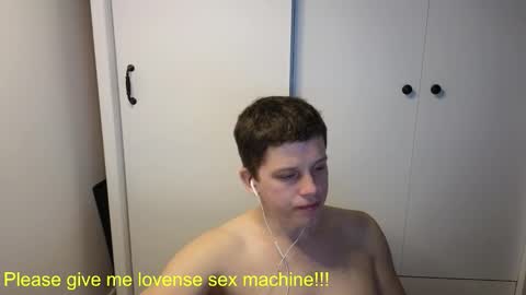 st1vemaster01 online show from March 6, 5:09 pm