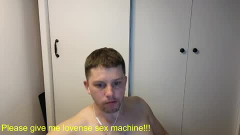 st1vemaster01 online show from April 2, 3:42 pm