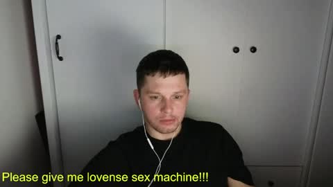 st1vemaster01 online show from April 4, 3:31 pm