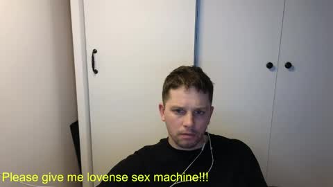 st1vemaster01 online show from April 5, 2:14 pm